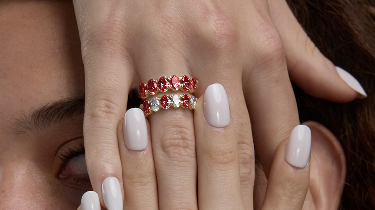 How to Style Your Outfits with Gemstone Jewelry