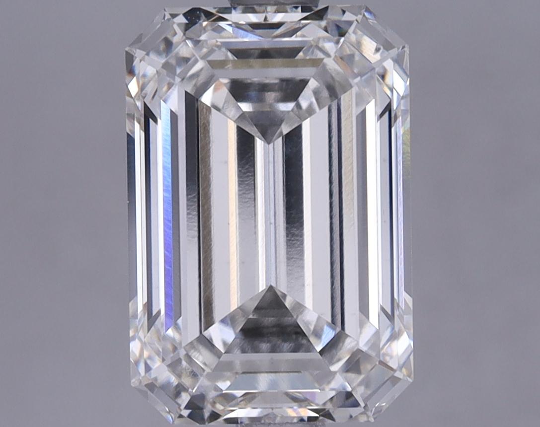 2.91 Carat Emerald Shaped Ideal Cut VS2 IGI Certified Lab Grown Diamond