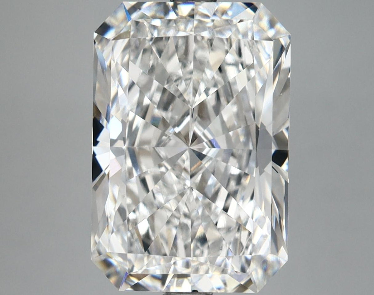 5.54 Carat Radiant Shaped Ideal Cut VS1 IGI Certified Lab Grown Diamond