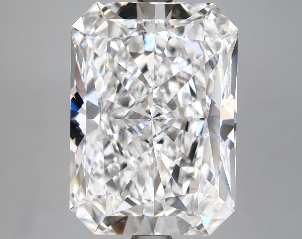 5.51 Carat Radiant Shaped Ideal Cut VS1 IGI Certified Lab Grown Diamond