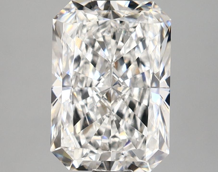 2.52 Carat Radiant Shaped Ideal Cut VVS2 IGI Certified Lab Grown Diamond