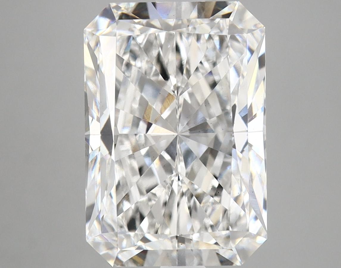 4.63 Carat Radiant Shaped Ideal Cut VS2 IGI Certified Lab Grown Diamond