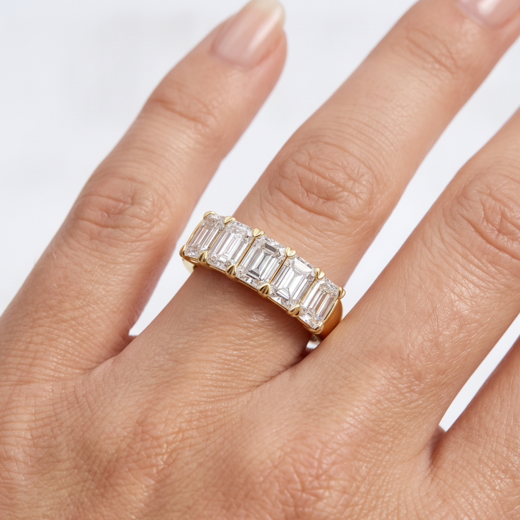 _lifestyle_image@SKU:A0809-NADE04000004Y #metal_14k-yellow-gold+origin_lab-grown+quality_ef-vs2+