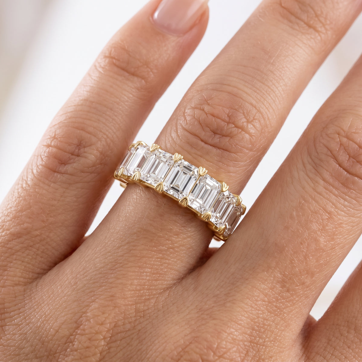 _lifestyle_image@SKU:A1111-NADE02000004Y #metal_14k-yellow-gold+origin_lab-grown+quality_ef-vs2+