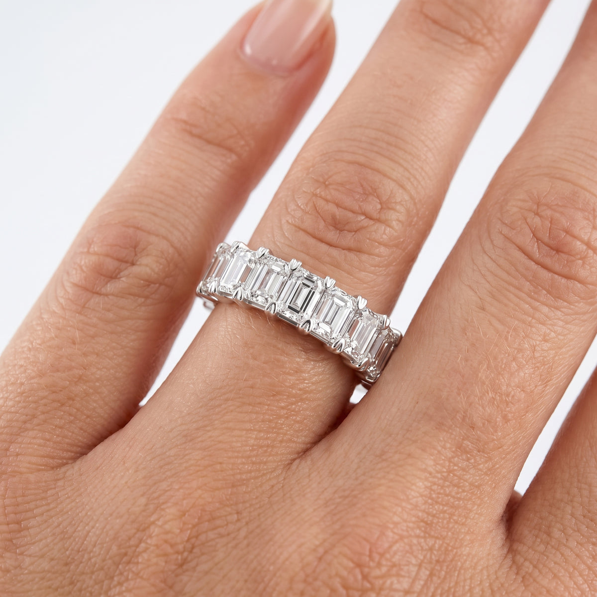 _lifestyle_image@SKU:A1173-LADE0300000DW #metal_silver+origin_lab-grown+quality_g-si