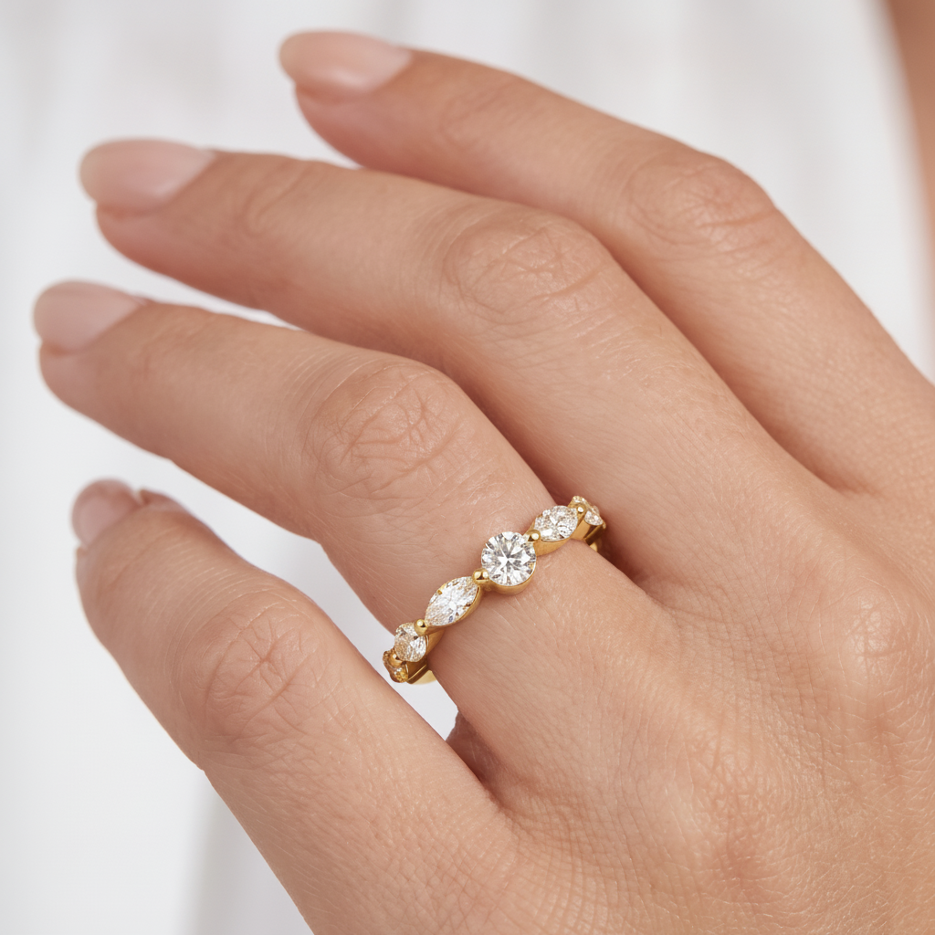 _lifestyle_image@SKU:A1935-NADM00450004Y #metal_14k-yellow-gold+origin_lab-grown+quality_ef-vs2+