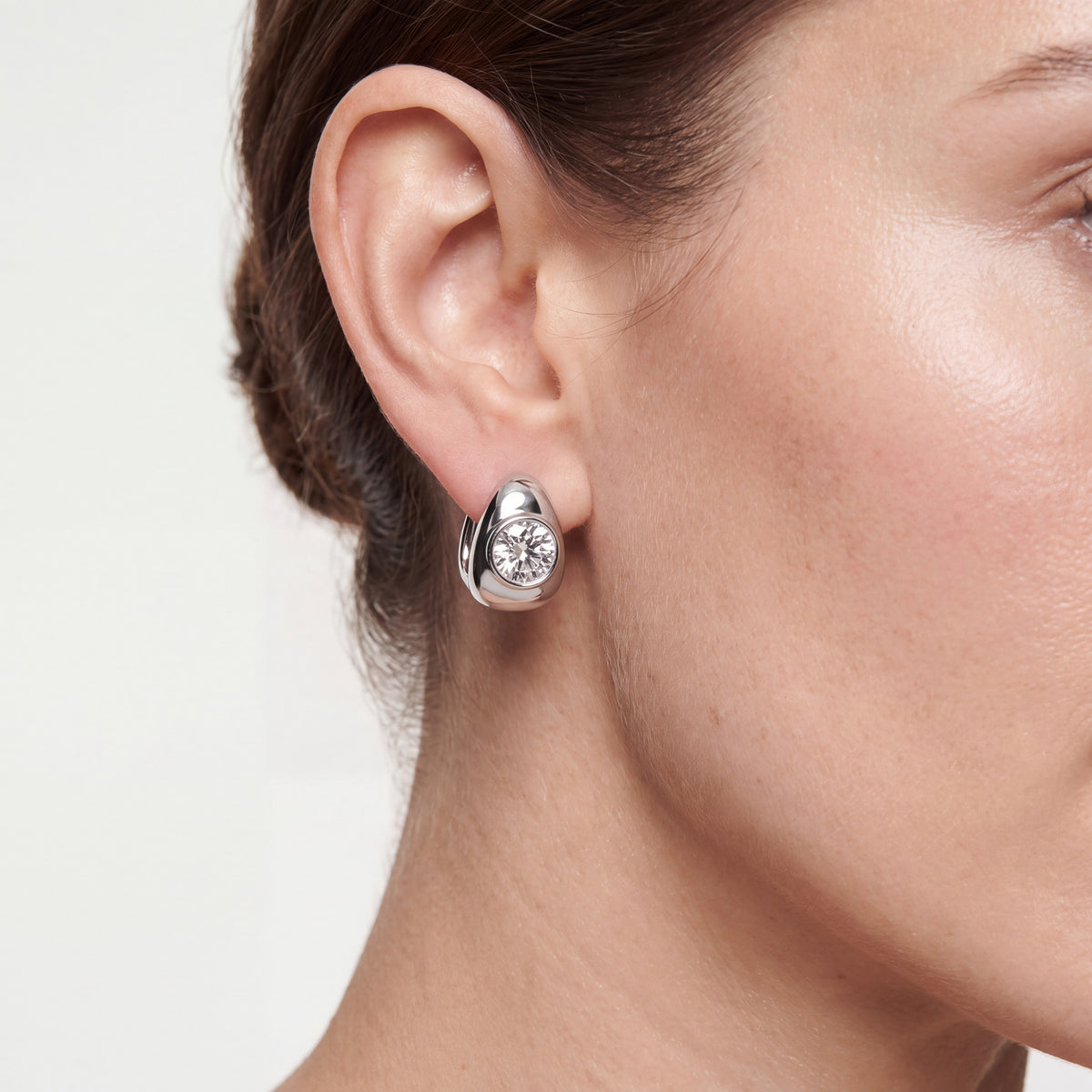 _lifestyle_image@SKU:E1277-LADR0200000DW #metal_silver+origin_lab-grown+quality_g-si