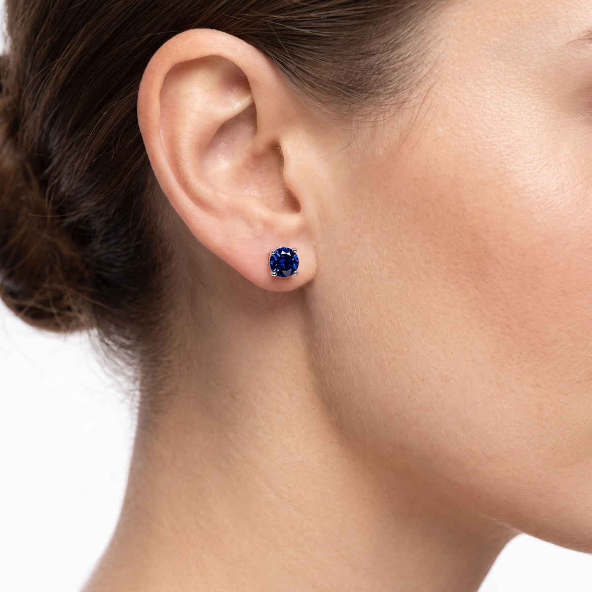 _lifestyle_image@SKU:E190G-BSDR01000004W #metal_10k-white-gold+origin_lab-grown