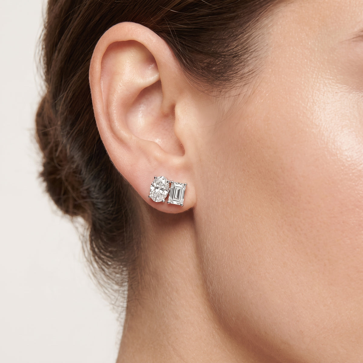 _lifestyle_image@SKU:E2628-LADO0250000DW #metal_silver+origin_lab-grown+quality_g-si
