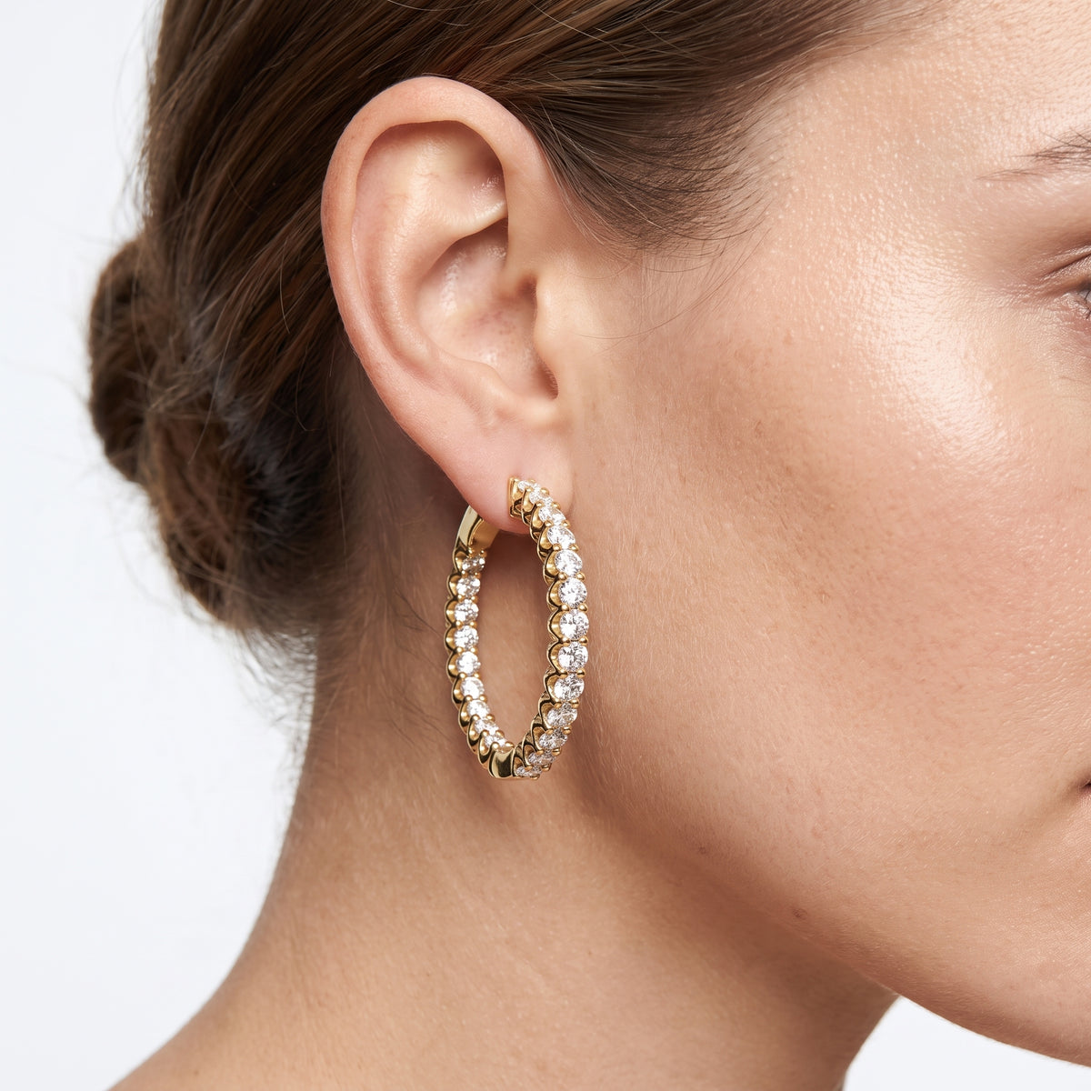 _lifestyle_image@SKU:E5053-LADR05000005Y #metal_10k-yellow-gold+origin_lab-grown+quality_g-si