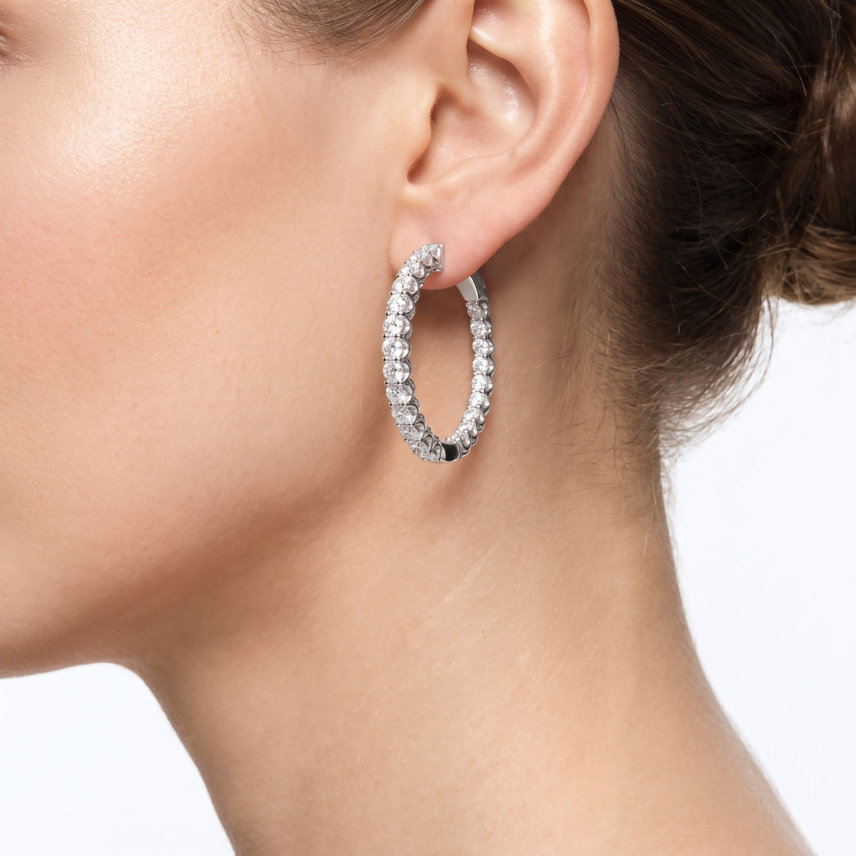 _lifestyle_image@SKU:E5053-LADR0500000DW #metal_silver+origin_lab-grown+quality_g-si