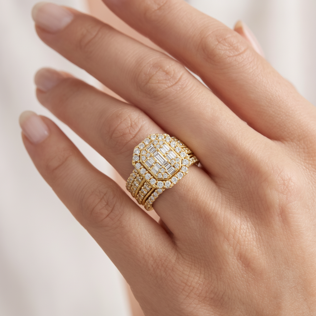 _lifestyle_image@SKU:F3092-LADB02010004Y #metal_10k-yellow-gold+origin_lab-grown+quality_g-si