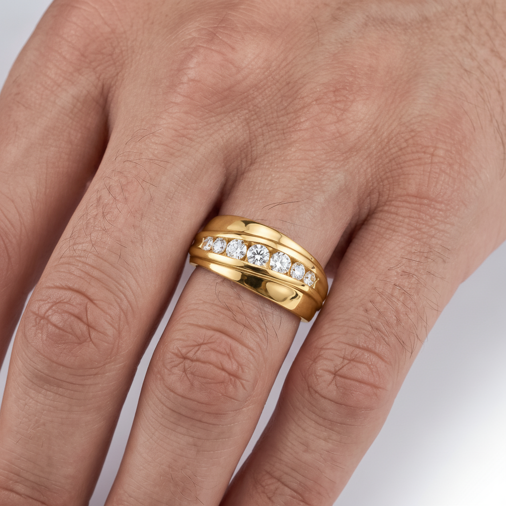 _lifestyle_image@SKU:G5984-LADR00510004Y #metal_10k-yellow-gold+origin_lab-grown+quality_g-si