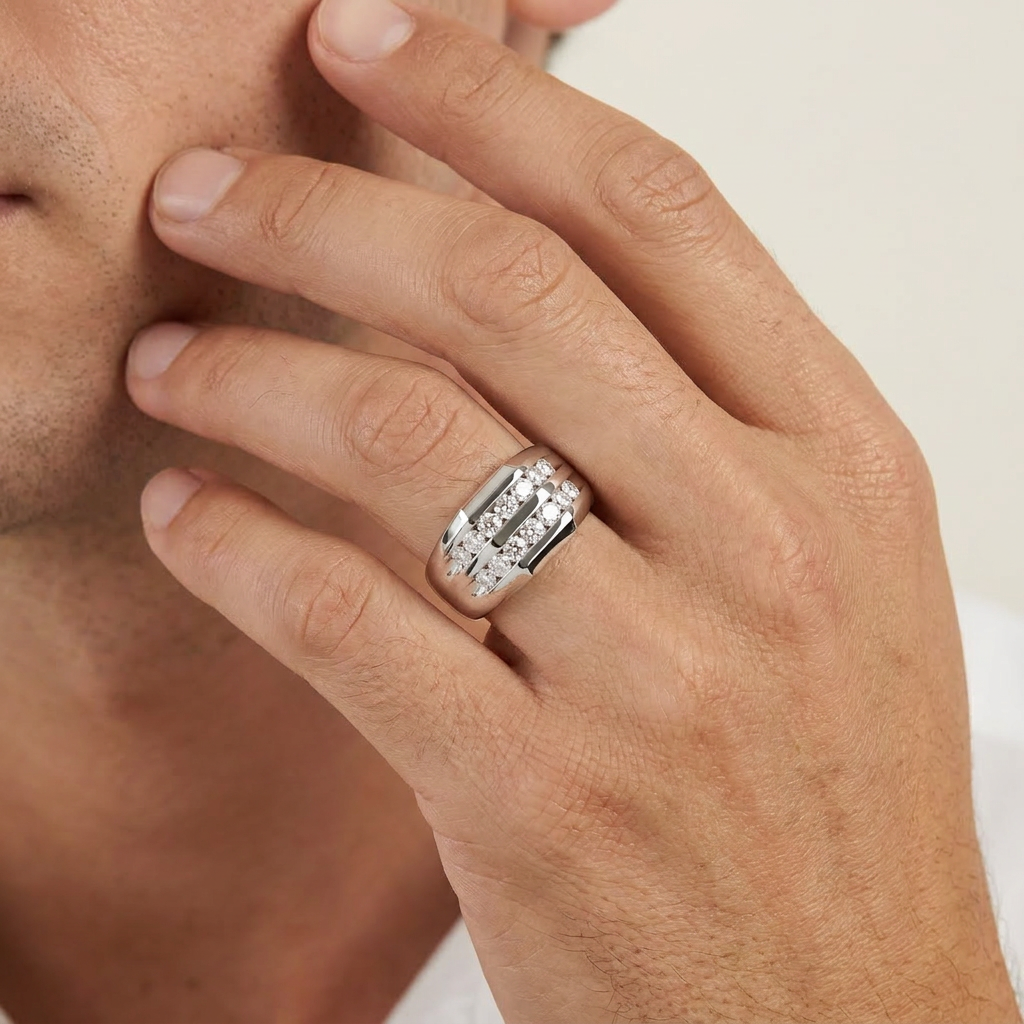_lifestyle_image@SKU:G93HG-LADR0106000DW #metal_silver+origin_lab-grown+quality_g-si