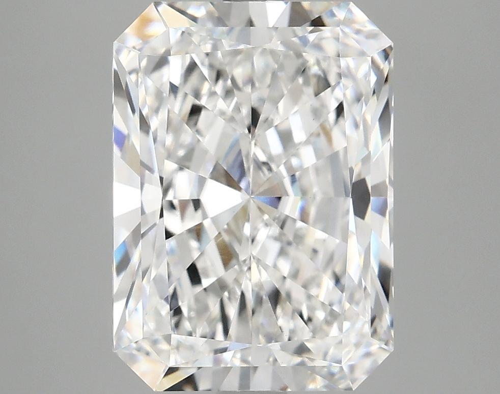 4.37 Carat Radiant Shaped Excellent Cut VS1 IGI Certified Lab Grown Diamond