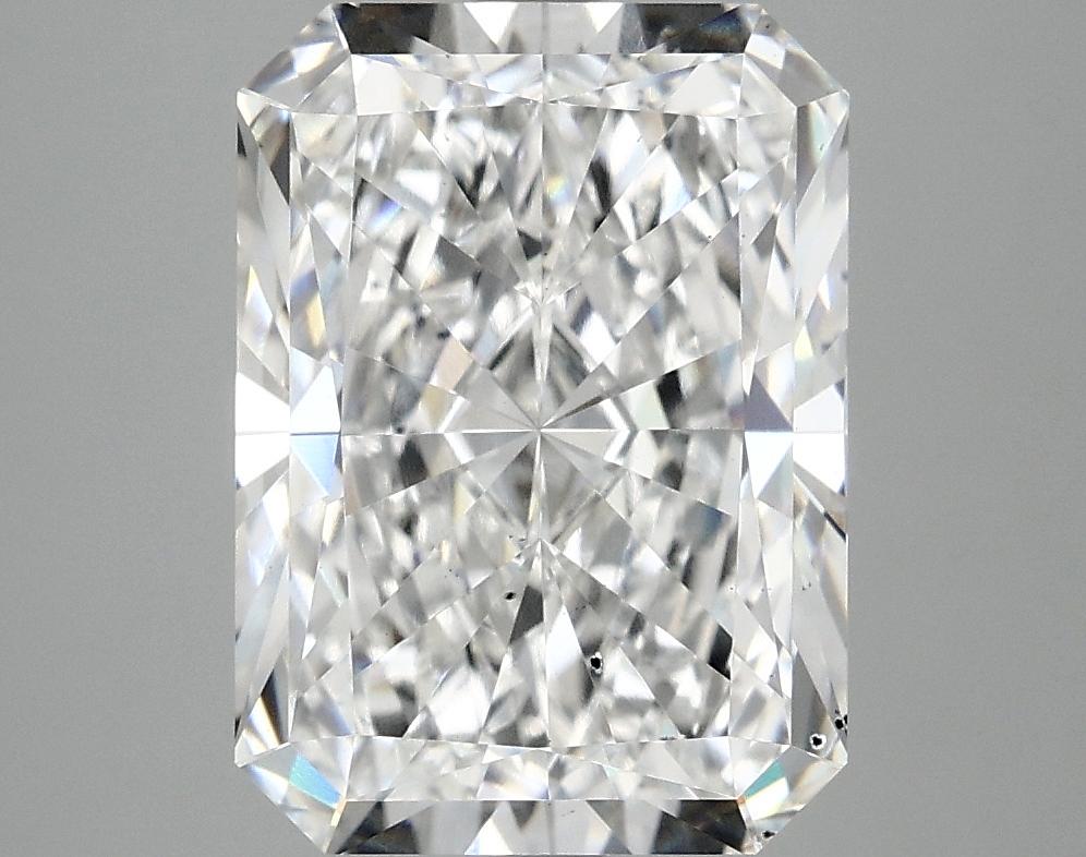 4.53 Carat Radiant Shaped Excellent Cut SI1 IGI Certified Lab Grown Diamond
