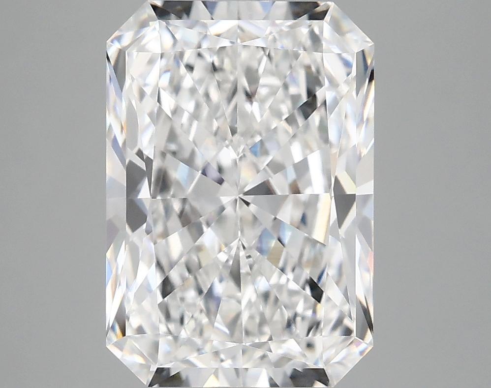 4.19 Carat Radiant Shaped Ideal Cut VVS2 IGI Certified Lab Grown Diamond