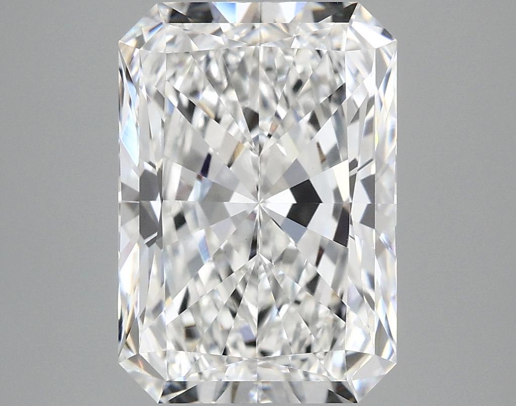 3.85 Carat Radiant Shaped Ideal Cut VS1 IGI Certified Lab Grown Diamond