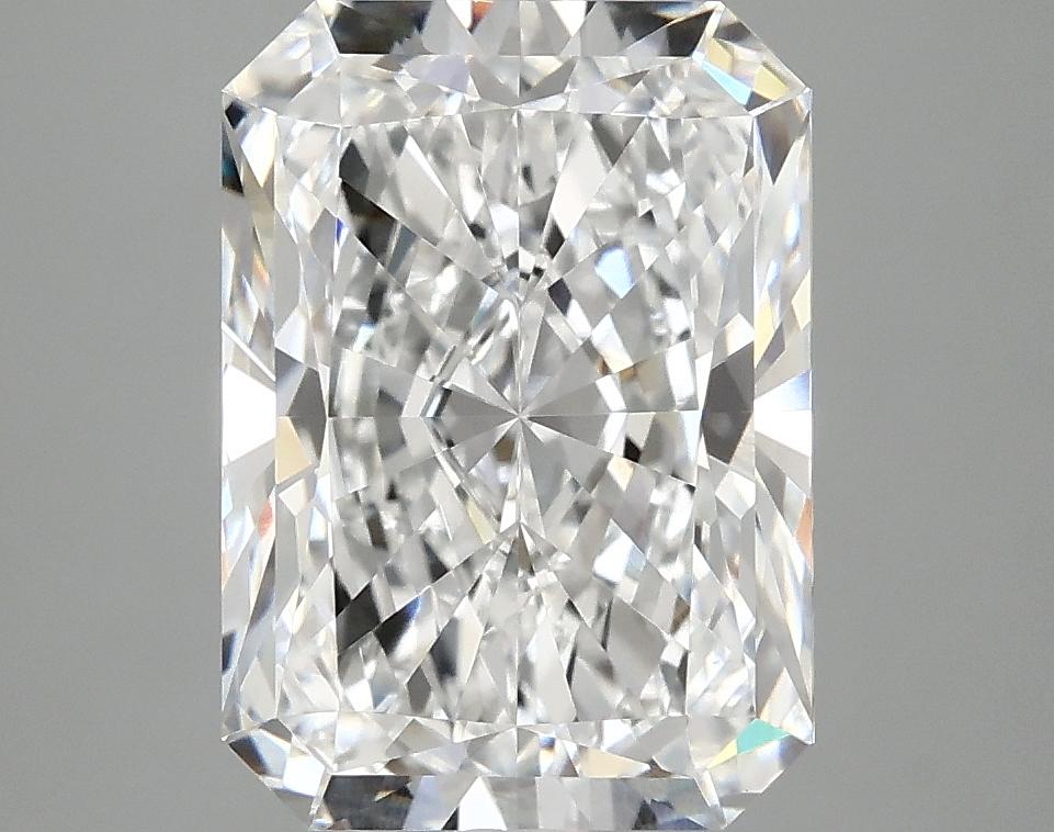 4.07 Carat Radiant Shaped Ideal Cut VVS2 IGI Certified Lab Grown Diamond