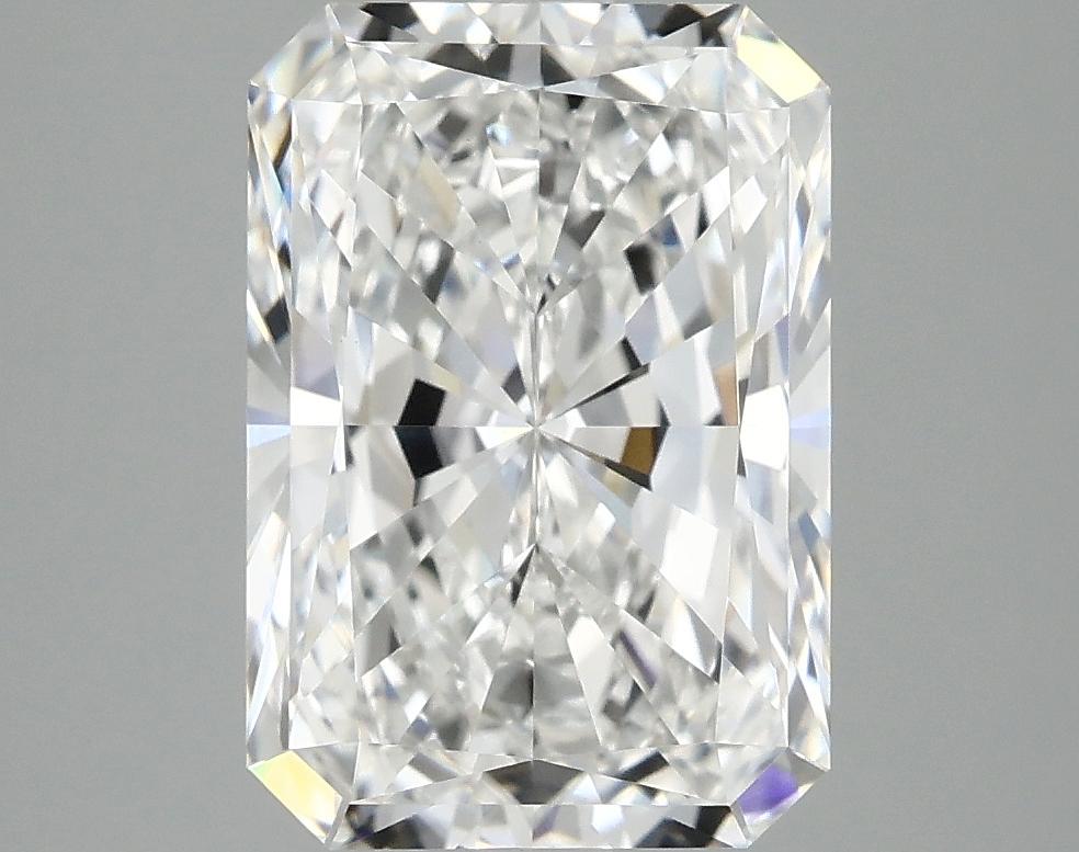 4.0 Carat Radiant Shaped Ideal Cut VVS2 IGI Certified Lab Grown Diamond