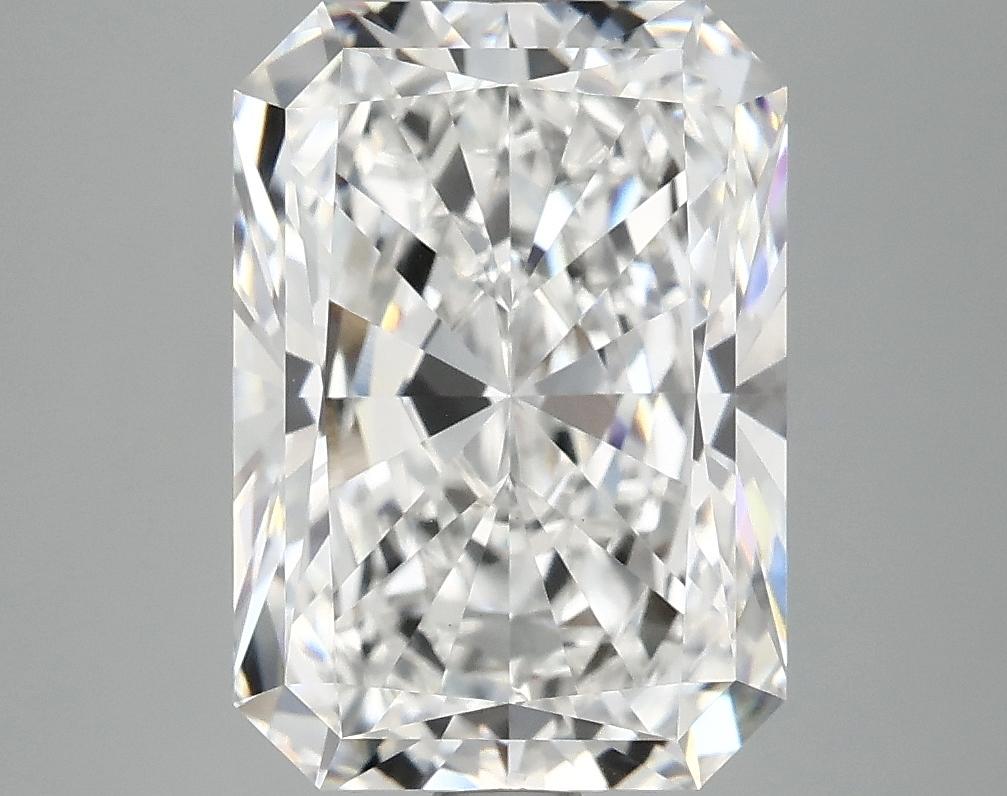 4.47 Carat Radiant Shaped Ideal Cut VS2 IGI Certified Lab Grown Diamond