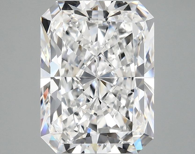 3.05 Carat Radiant Shaped Excellent Cut VVS2 IGI Certified Lab Grown Diamond