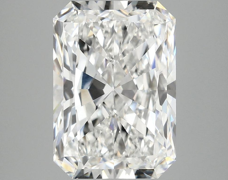 3.82 Carat Radiant Shaped Ideal Cut VVS2 IGI Certified Lab Grown Diamond