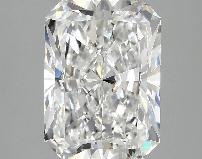 3.08 Carat Radiant Shaped Excellent Cut VS1 IGI Certified Lab Grown Diamond