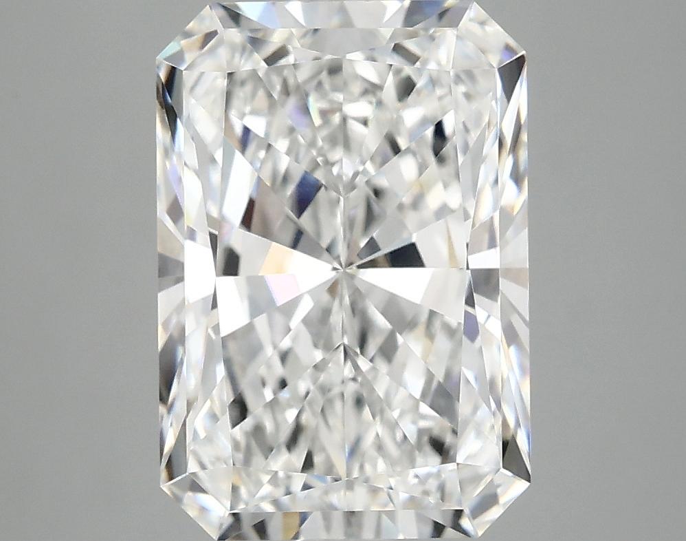 4.05 Carat Radiant Shaped Ideal Cut VVS2 IGI Certified Lab Grown Diamond