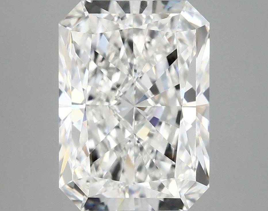 3.96 Carat Radiant Shaped Ideal Cut VVS2 IGI Certified Lab Grown Diamond
