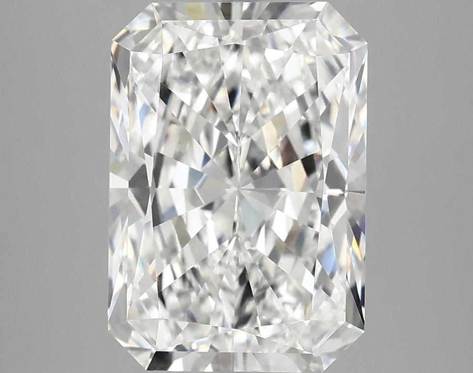 3.92 Carat Radiant Shaped Ideal Cut VVS2 IGI Certified Lab Grown Diamond