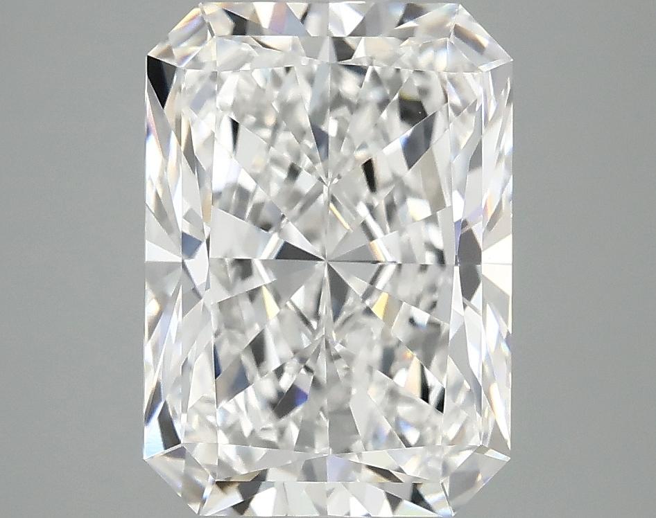 4.04 Carat Radiant Shaped Ideal Cut VVS2 IGI Certified Lab Grown Diamond