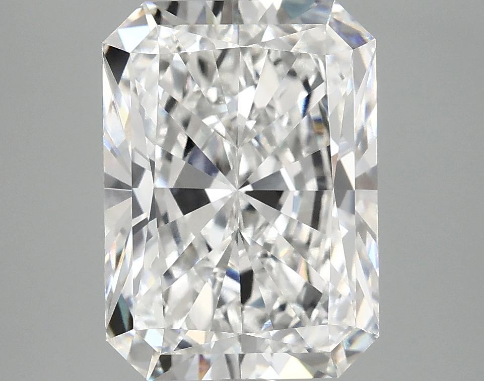 4.18 Carat Radiant Shaped Excellent Cut VVS2 IGI Certified Lab Grown Diamond