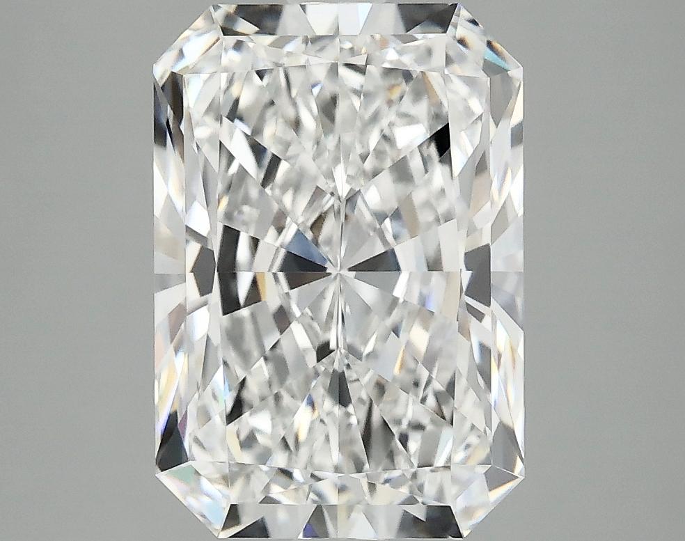 3.92 Carat Radiant Shaped Ideal Cut VVS2 IGI Certified Lab Grown Diamond