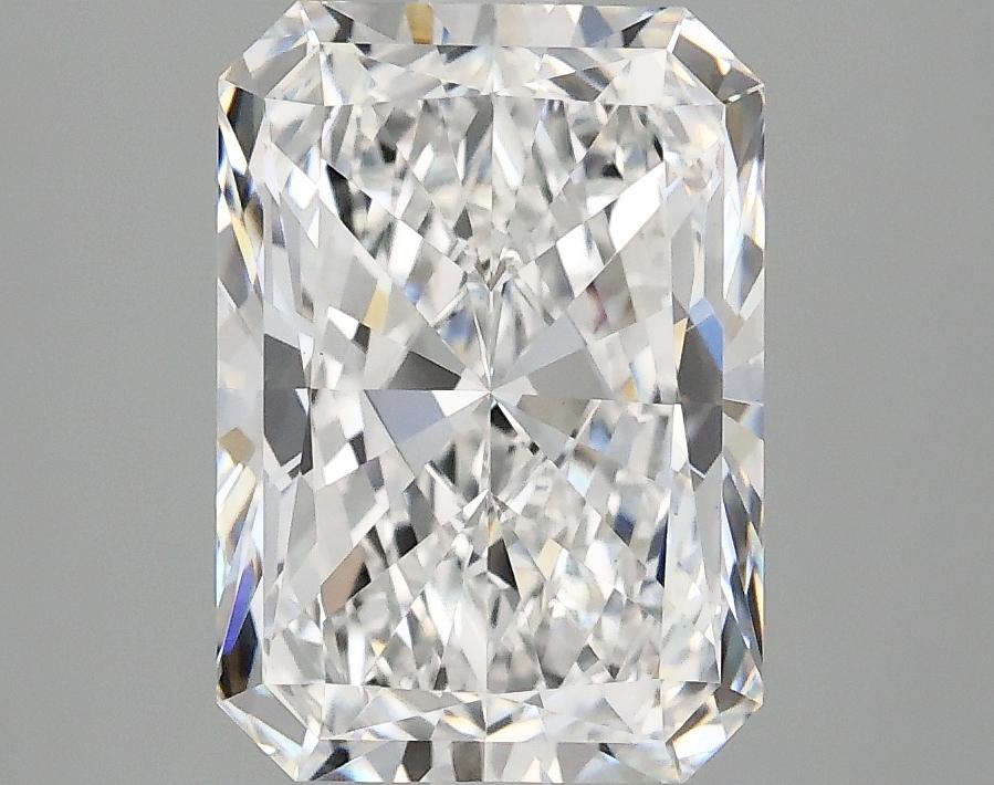 3.1 Carat Radiant Shaped Ideal Cut VVS2 IGI Certified Lab Grown Diamond