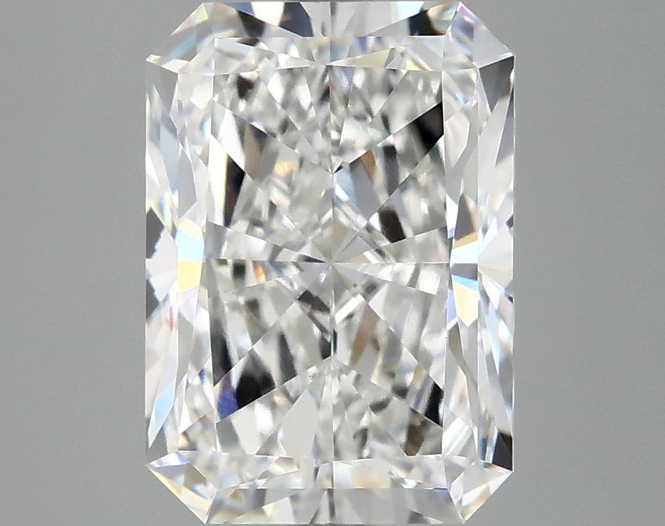 4.0 Carat Radiant Shaped Ideal Cut VVS2 IGI Certified Lab Grown Diamond