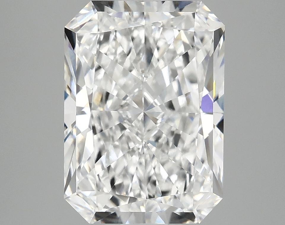 3.93 Carat Radiant Shaped Ideal Cut VVS2 IGI Certified Lab Grown Diamond