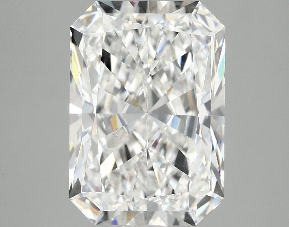 3.87 Carat Radiant Shaped Ideal Cut VVS2 IGI Certified Lab Grown Diamond