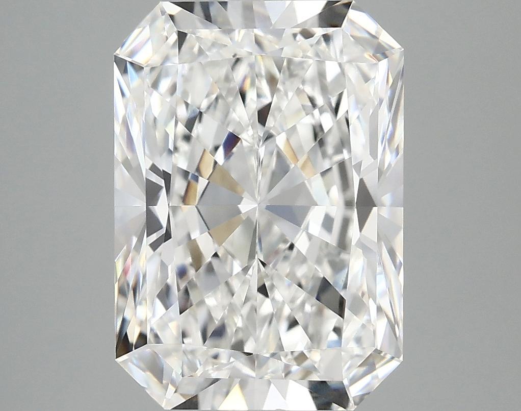 3.94 Carat Radiant Shaped Ideal Cut VVS2 IGI Certified Lab Grown Diamond