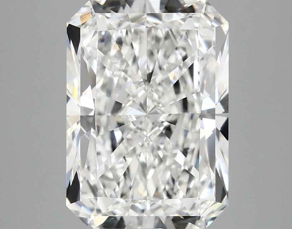 3.92 Carat Radiant Shaped Ideal Cut VVS2 IGI Certified Lab Grown Diamond