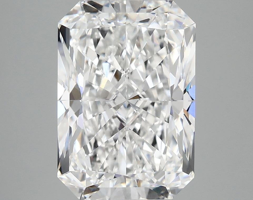 4.05 Carat Radiant Shaped Ideal Cut VVS2 IGI Certified Lab Grown Diamond