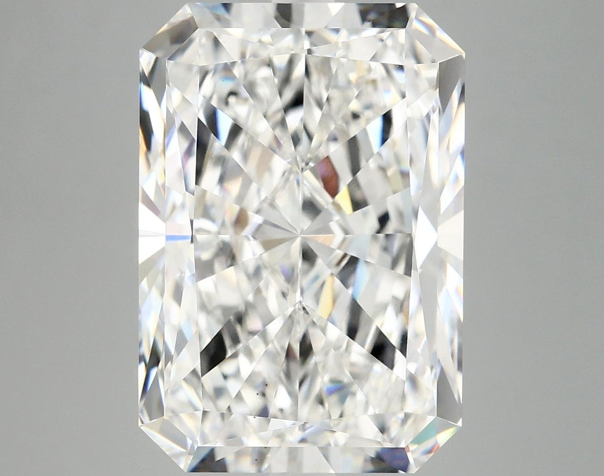 8.82 Carat Radiant Shaped Ideal Cut VS1 IGI Certified Lab Grown Diamond