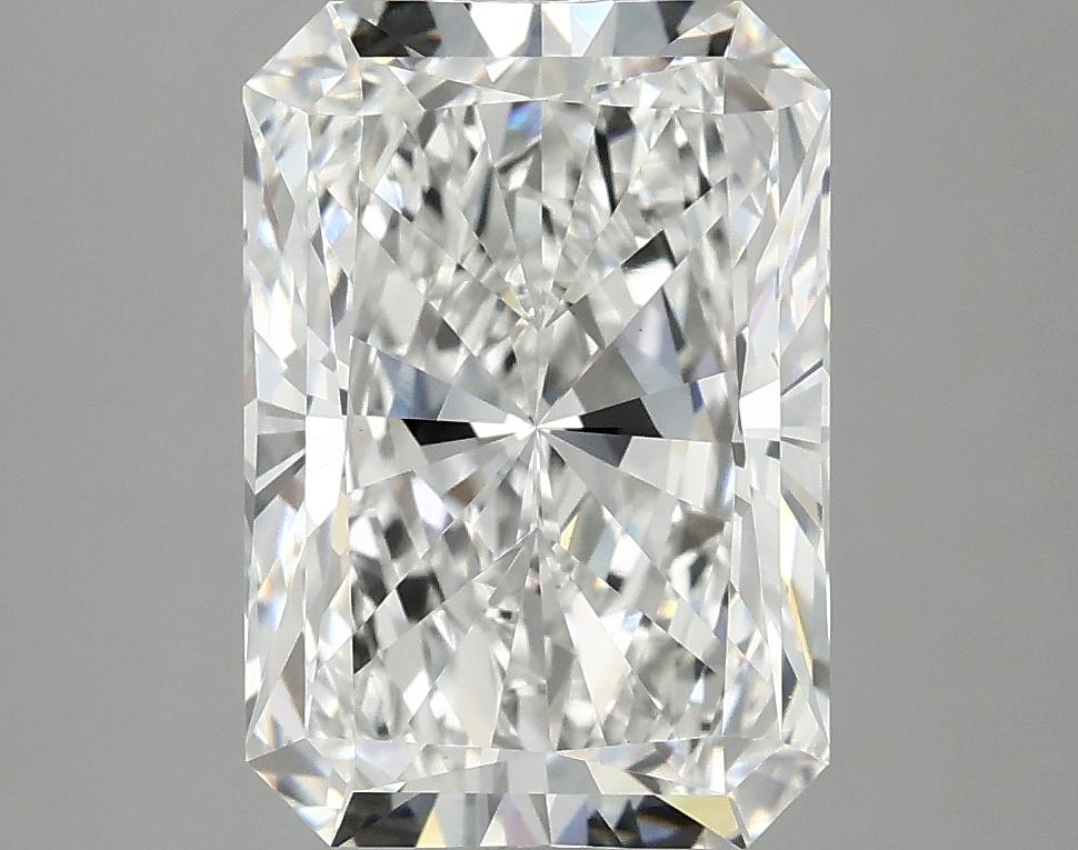 3.95 Carat Radiant Shaped Ideal Cut VVS2 IGI Certified Lab Grown Diamond