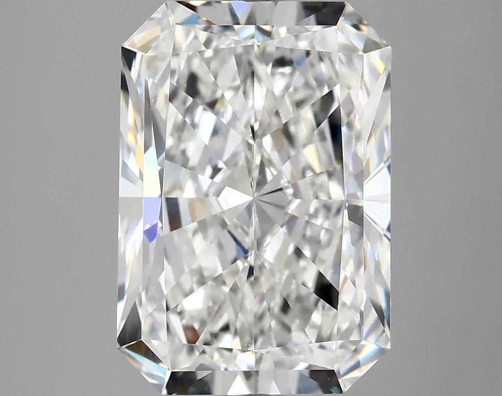 3.96 Carat Radiant Shaped Ideal Cut VVS2 IGI Certified Lab Grown Diamond