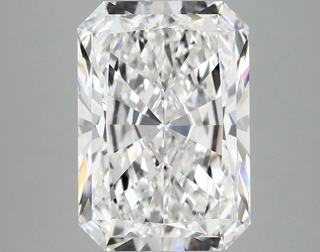 4.07 Carat Radiant Shaped Ideal Cut VVS2 IGI Certified Lab Grown Diamond