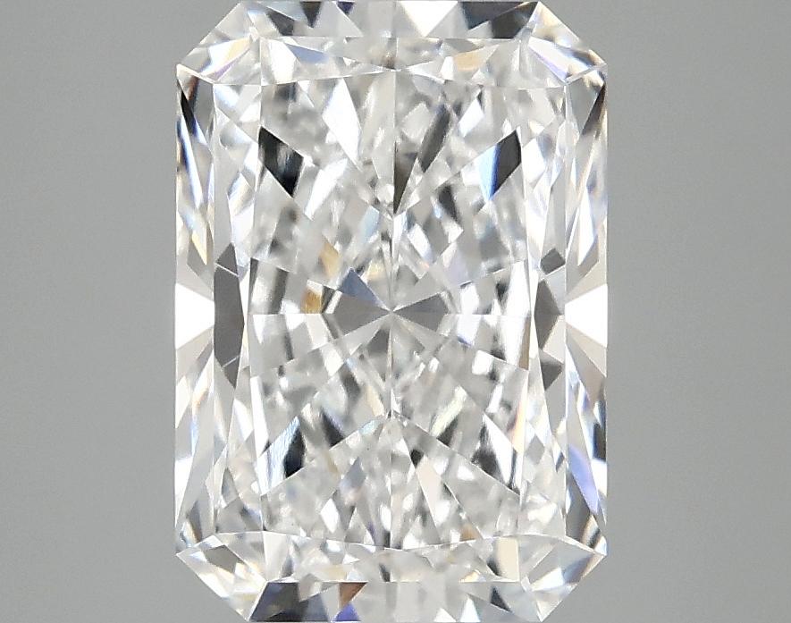 3.08 Carat Radiant Shaped Ideal Cut VVS2 IGI Certified Lab Grown Diamond