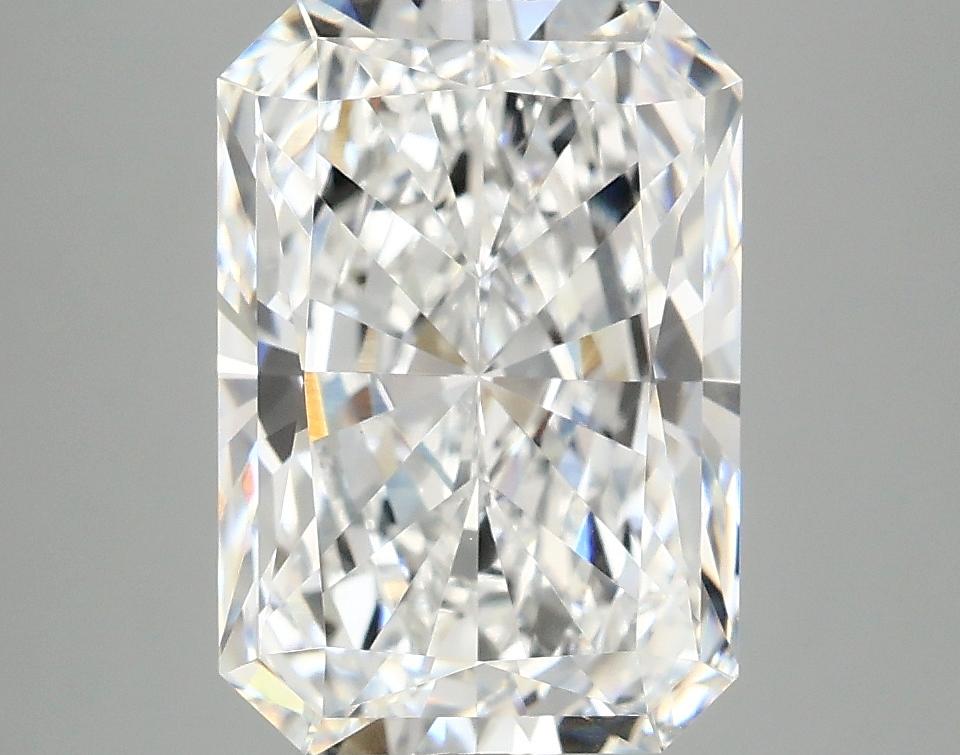 3.96 Carat Radiant Shaped Ideal Cut VVS2 IGI Certified Lab Grown Diamond