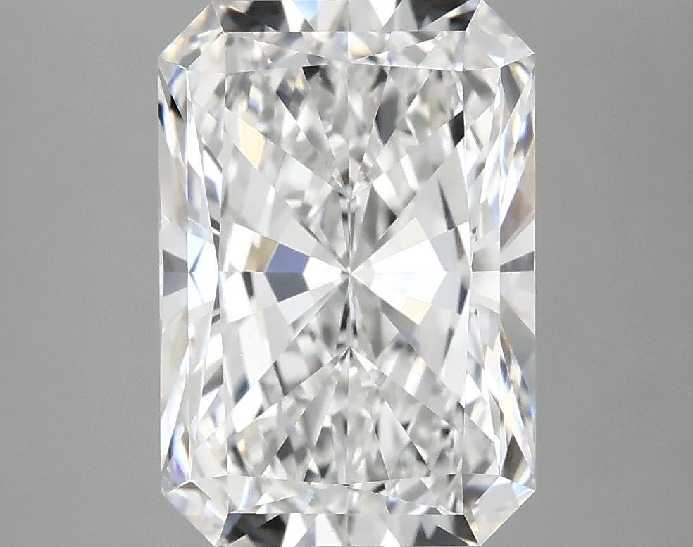 4.17 Carat Radiant Shaped Ideal Cut VVS2 IGI Certified Lab Grown Diamond