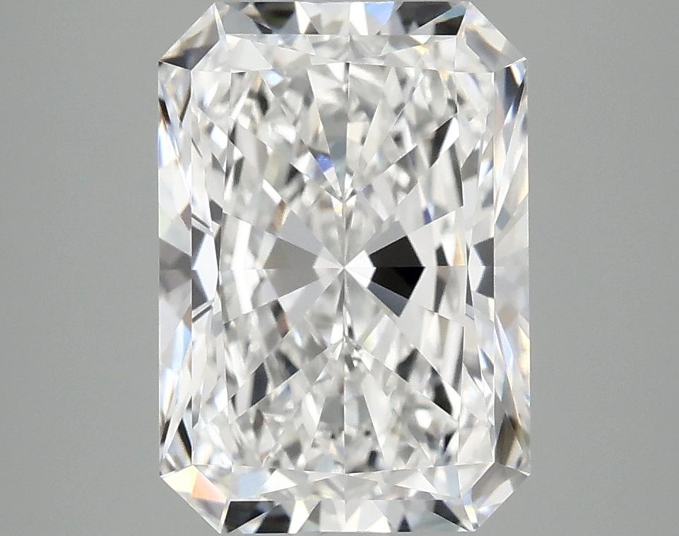 3.85 Carat Radiant Shaped Ideal Cut VVS2 IGI Certified Lab Grown Diamond