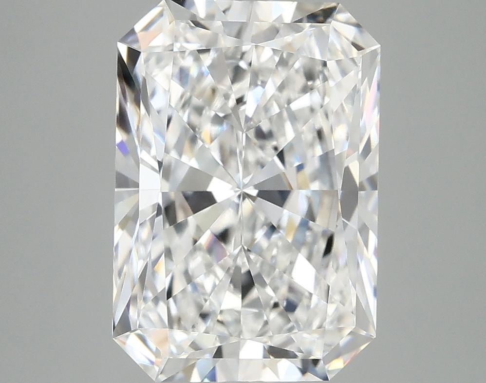 4.07 Carat Radiant Shaped Ideal Cut VVS2 IGI Certified Lab Grown Diamond